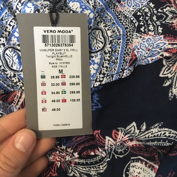 Romper - Picture 2 of 4